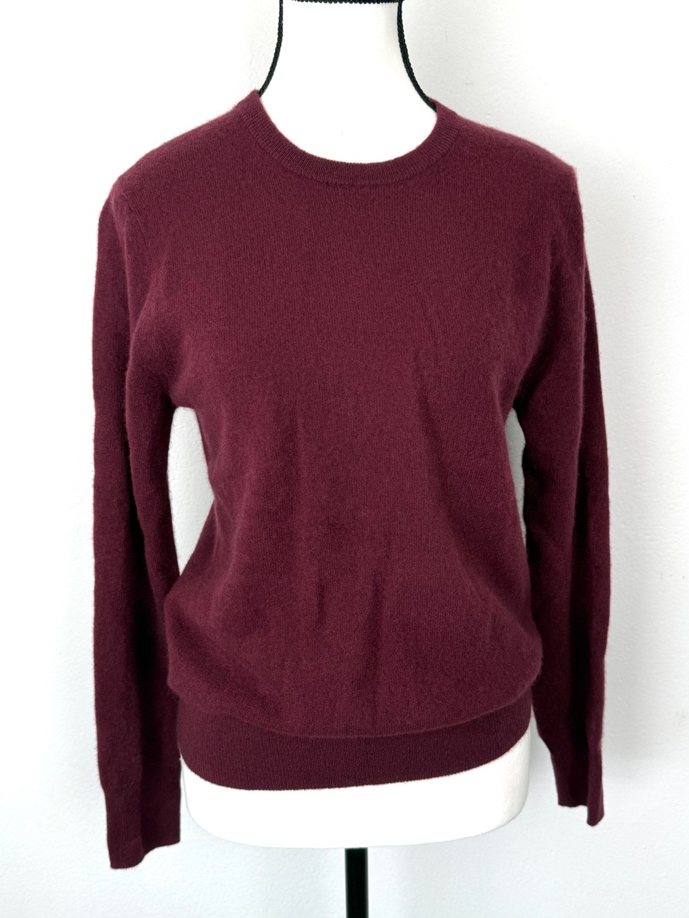 Naadam Size Small The Essential Merlot 100% Cashmere Crew Neck Sweater NWT